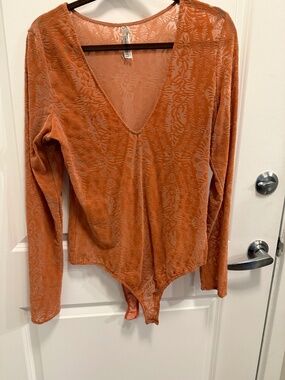Free People Velvet Burnout Bodysuit – Rust Orange – Size Large